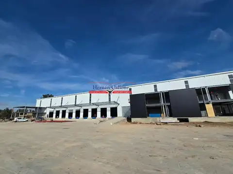 NAVE INDUSTRIAL DE 4.850 M² LINDERA AL AEROPUERTO DE EZEIZA