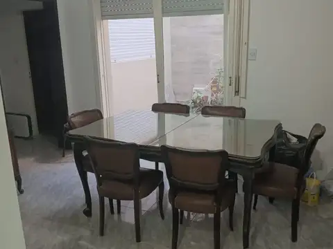 Vendo Ph 2 amb. amplios con patio, bajas expensas