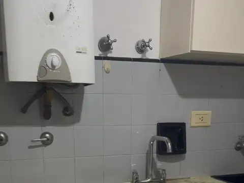 DPTO COCHABAMBA Y ALSINA APTO PROFESIONAL