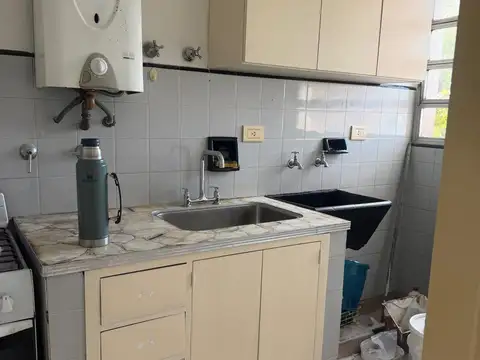 DPTO COCHABAMBA Y ALSINA APTO PROFESIONAL