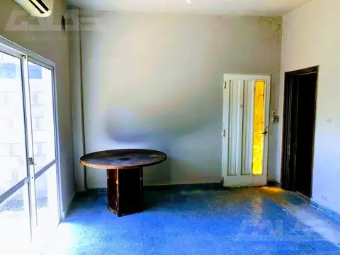Depto Tipo Casa en Venta en Castelar Sur, USD 40.000