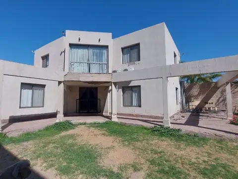 VENTA CASA PILETA QUINCHO LOCAL GALPON CORRALITOS