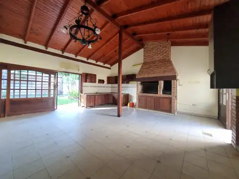 Dos casas en 400m2 zona UNNE!