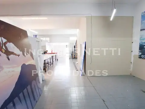 Galpon en Venta 8  mts Frente