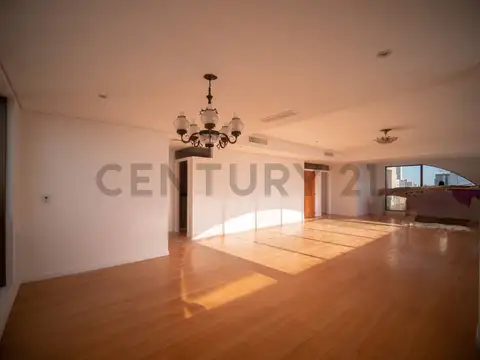 Departamento en Venta con 2 cocheras