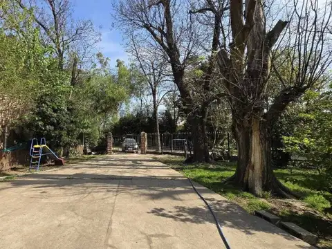 Antonio Caggiano 4000, Piso 0