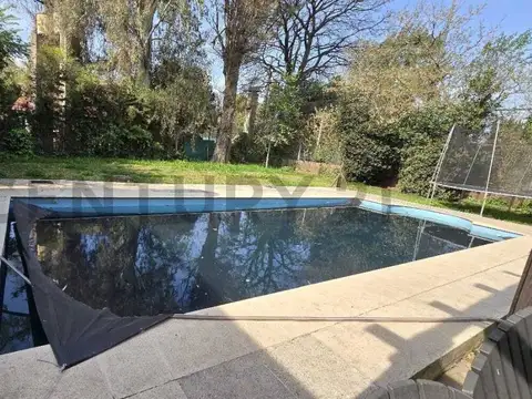 Casa en Venta en Villa Gobernador Udaondo, USD 300.000