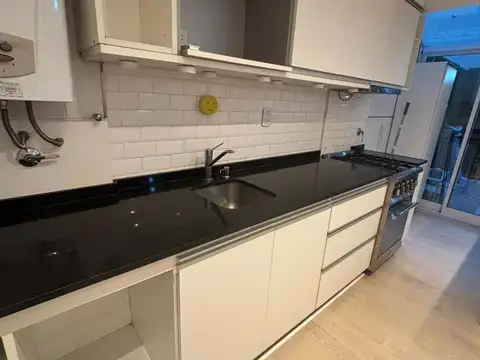 Departamento amplio COMO NUEVO 2 ambientes CON PATIO 47m2 APTO CREDITO Gurruchaga 2371