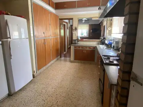 Casa en Venta en Olivos Roche, USD 415.000