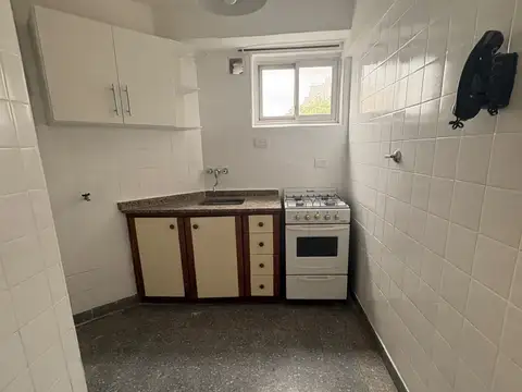 Giribone 2300, Piso 2