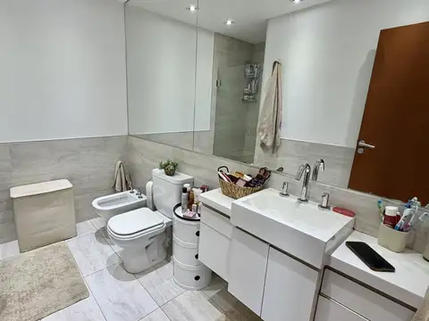 Departamento en Alquiler con 1 cocheras