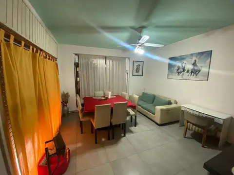 PH EN VENTA 3 AMB C/ PATIO Y GARAGE ACEPTA PERMUTA