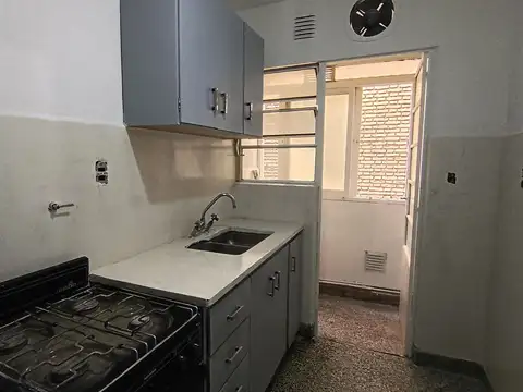 VENTA DEPTO 2 AMB C/BAULERA en CABALLITO