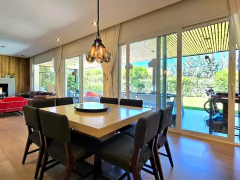 Casa en venta en Nordelta,Carpinchos Permuta