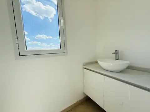 CASA EN VENTA EN SANTA LUCIA - PILAR