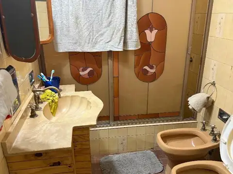 Depto Tipo Casa 5 ambientes con 2 baños