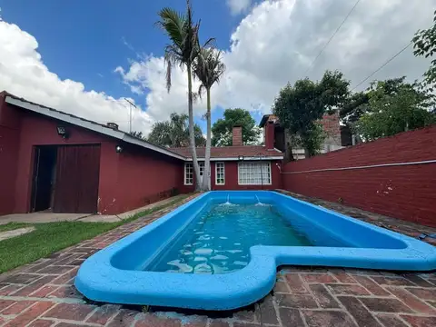 VENTA CASA 5 AMBIENTES PARQUE Y PILETA EN ESCOBAR