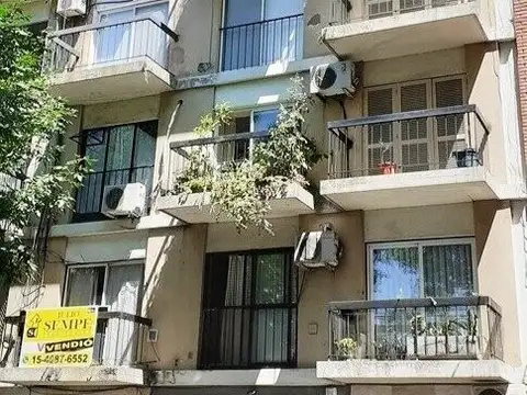 Depto 2 ambientes ALQUILER Palermo LAS CAÑITAS Balcon Al frente Fte al Campo de Polo y a metros...