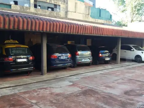 DEPARTAMENTO 2 AMB,CON COCHERA  CENTRICO (frente al superm Genovesa)