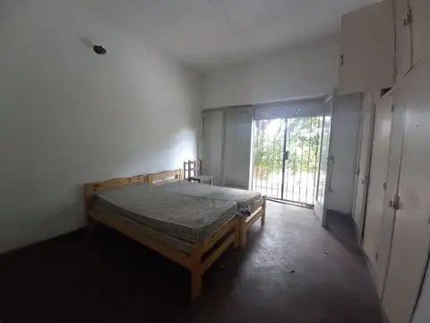 295 mts2 totales, Depto con terraza y fondo en Villa Bonich