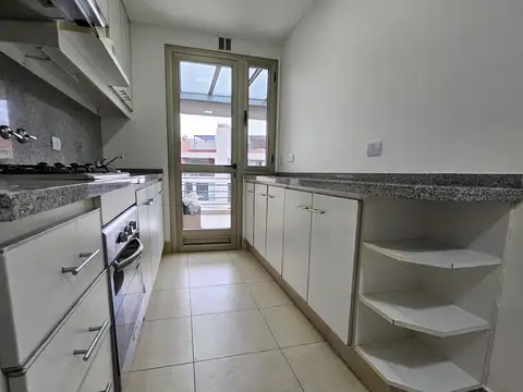 Departamento en Alquiler con 1 cocheras