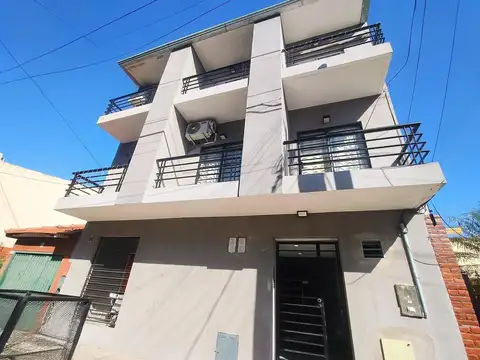 VENTA DEPARTAMENTO 2 AMB. con BALCON - WILDE CENTRO