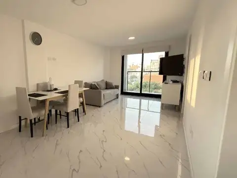 DEPARTAMENTO 2 AMBIENTES CON BALCÓN COCHERA 