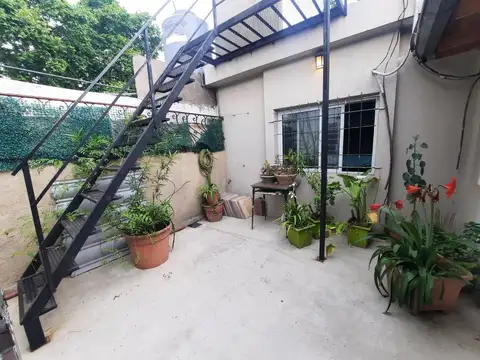 Depto Tipo Casa en Venta de 4 ambientes
