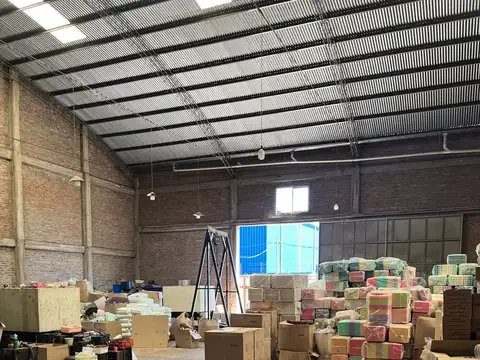 Galpon en Venta en 9 De Abril, USD 200.000