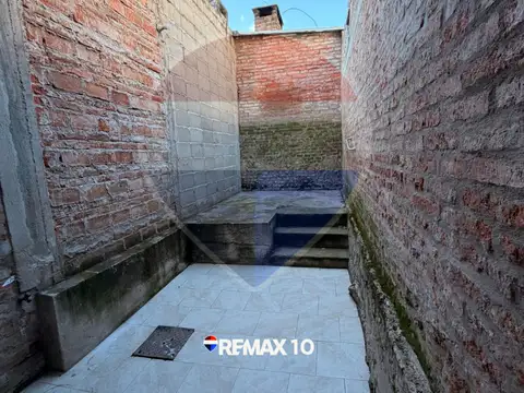 CASA EN ALQUILER 1 DORMITORIO CON PATIO FLORIDA