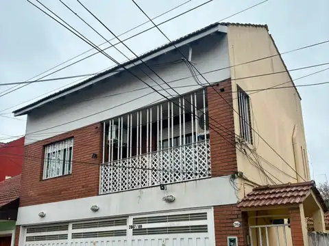 Depto Tipo Casa en Alquiler de 2 dormitorios