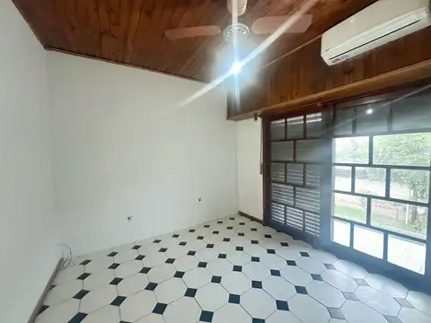 VENTA CASA 4 AMBIENTES LANUS OESTE GARAGE PATIO JARDIN PISCINA