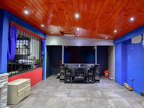 163 esquina 9 700