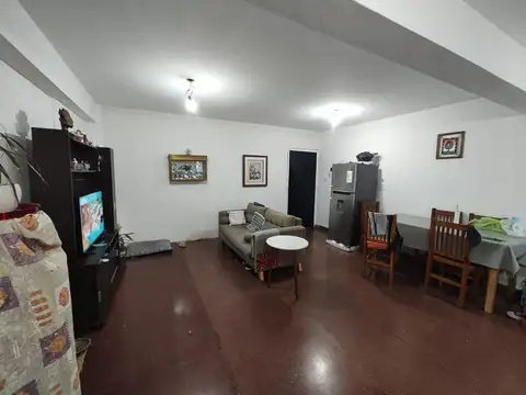 Depto Tipo Casa en Venta 26 años