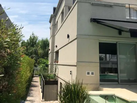 Casa - Venta - Argentina, Quilmes - Primera Junta 1400