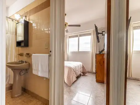 Venta Departamento 2 ambientes Piso alto Lateral Luminoso Balvanera