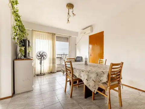 Venta Departamento 2 ambientes Piso alto Lateral Luminoso Balvanera