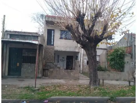 VENTA- CASA 6 AMBIENTES, LAFERRERE