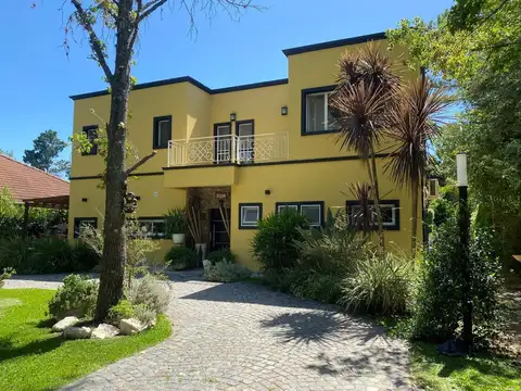 Casa en Venta de 4 dormitorios