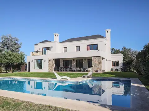 Casa  en venta Estancias del Pilar