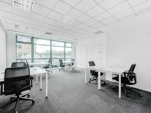 Oficina en Alquiler en Ciudad Vieja, USD 118.757