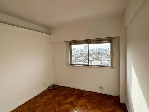 Departamento en Alquiler en Parque Chacabuco, $ 600.000