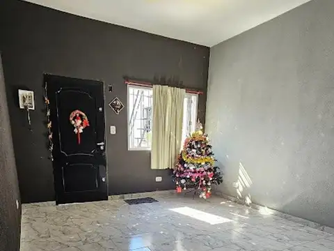 Casa en Venta en Castelar Sur, USD 180.000