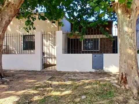 Venta! CASA a refaccionar - MORON