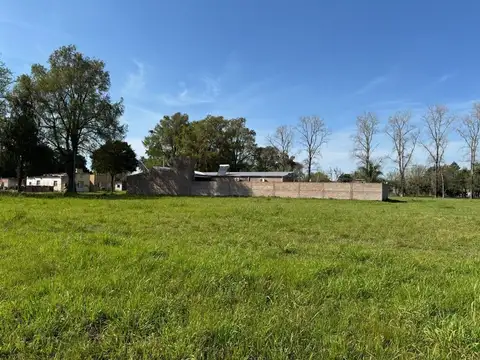 Terreno en Venta en Candioti, USD 18.000