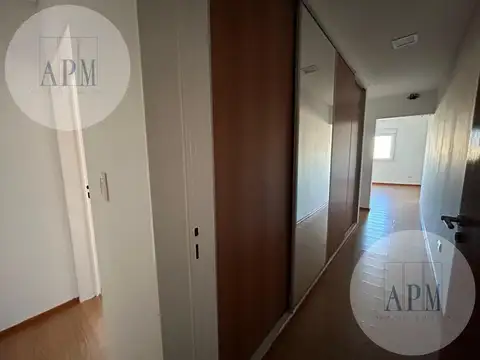 Departamento en Alquiler con 1 cocheras