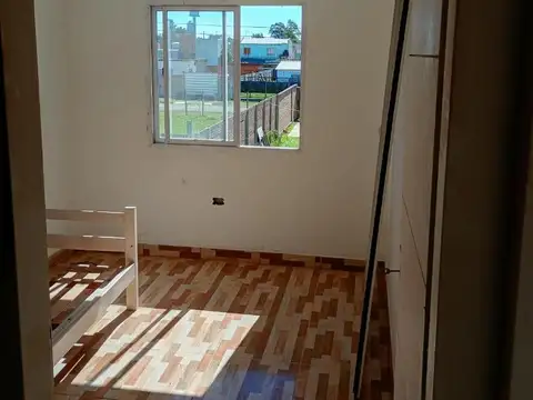 Depto Tipo Casa en Alquiler con 1 cocheras
