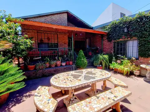 CASA EN VENTA EN EZPELETA, QUILMES