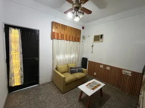 Depto Tipo Casa en Alquiler de 3 ambientes