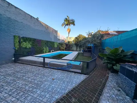 Zañartú al 1600-Parque Chacabuco-Cap. Fed.-Casa 7 amb c/pileta